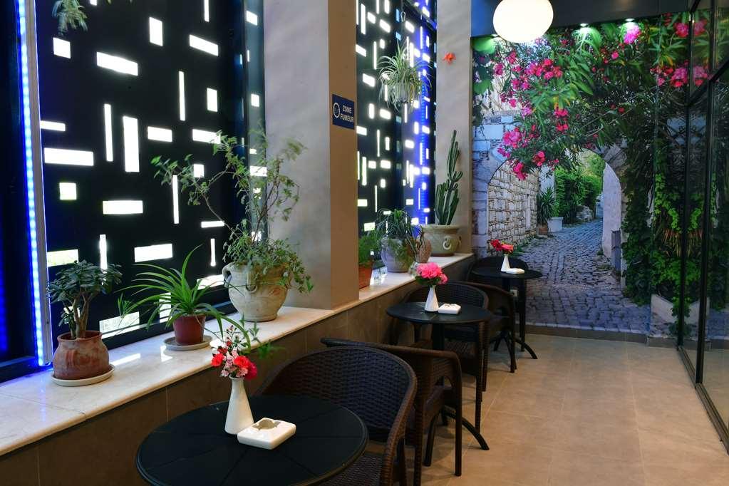 Tulip Inn Naya Algiers Restaurante foto